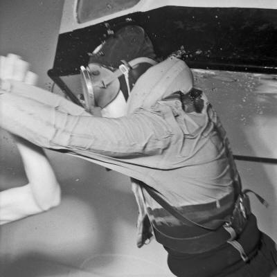 Training at the diving tank in Karlskrona, 1965.